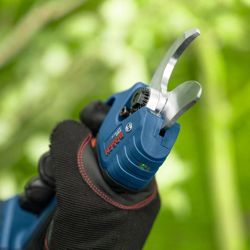 Bosch PRO GGP18V-32 Akku-Gartenschere (Astschere, ohne Akku & Ladegerät, im Karton)