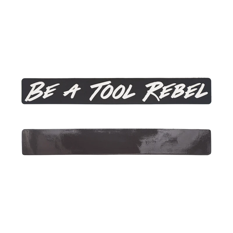 Magnet Motiv Be a Tool Rebel