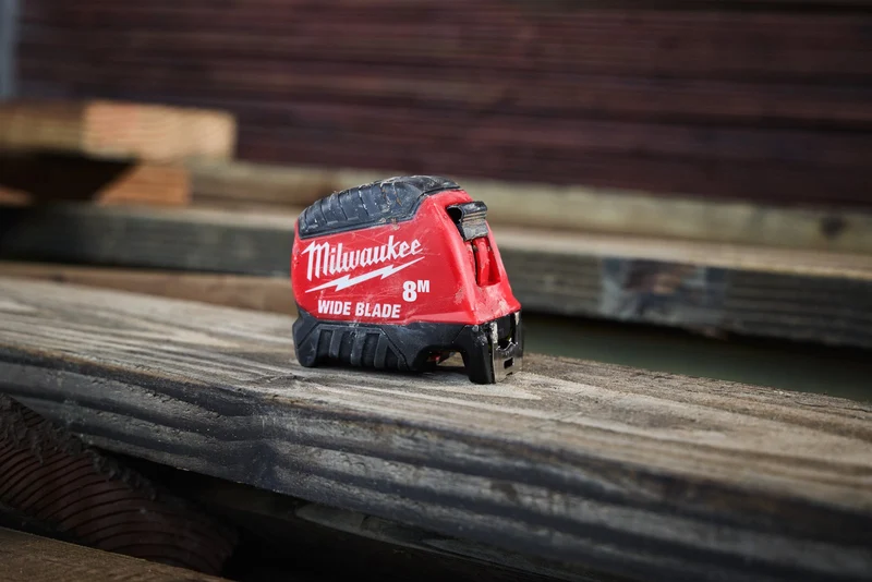 Milwaukee Premium-Bandmaß breit 5 m (35 mm breites Band, Architektenskala, nicht magnetisch, GEN III)