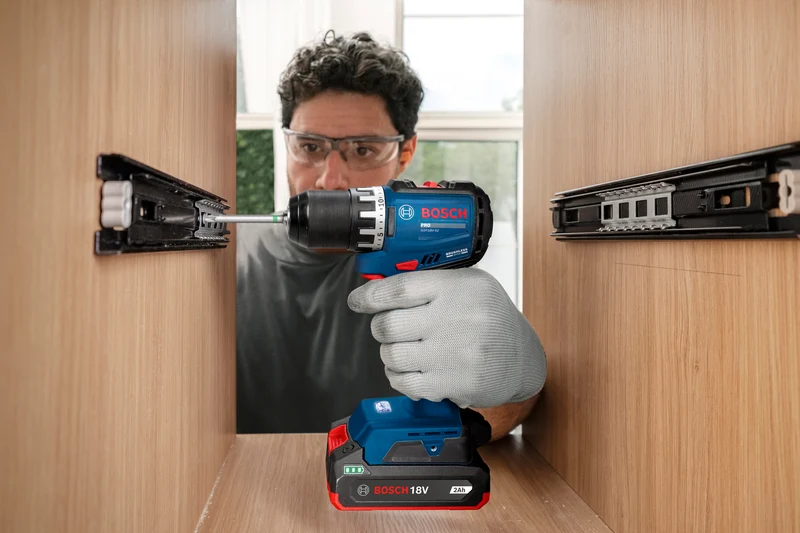 Bosch PRO Akku-Bohrschrauber GSR18V-52 (Max. Drehmoment: 70 Nm, Bohrfutter: 13 mm, Drehzahl: 500/1900 U/min, ohne Akku im Karton)