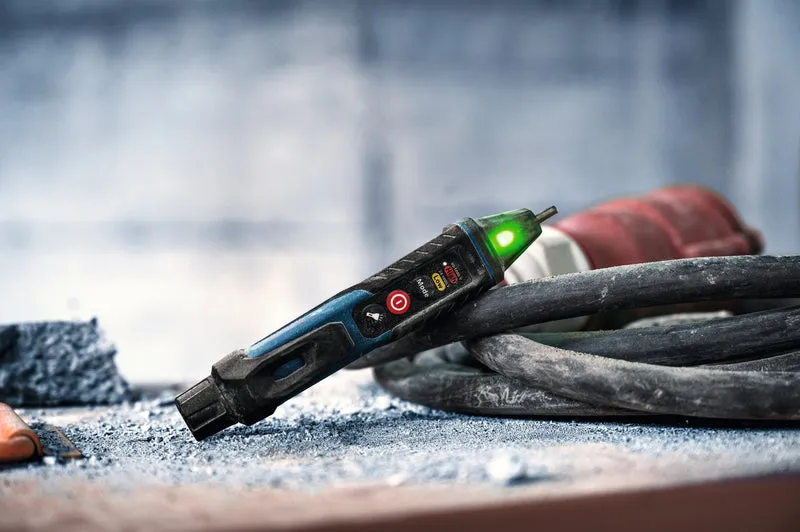 Bosch PRO Spannungsprüfer GVD 1000-17 (berührungslos, Zwei Spannungsbereiche: 24 - 1000 / 90 - 1000 V AC, CAT IV, IP67, LED-Anzeige, inkl. Batterien)