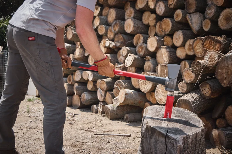 Milwaukee Spalthammer 3,6 kg (Stahlverstärkter Glasfaserstiel 830 mm, SHOCKSHIELD™ Stiel für maximale Vibrationsreduzierung, SECURE STRIKE™ Verbindung von Kopf und Stiel)