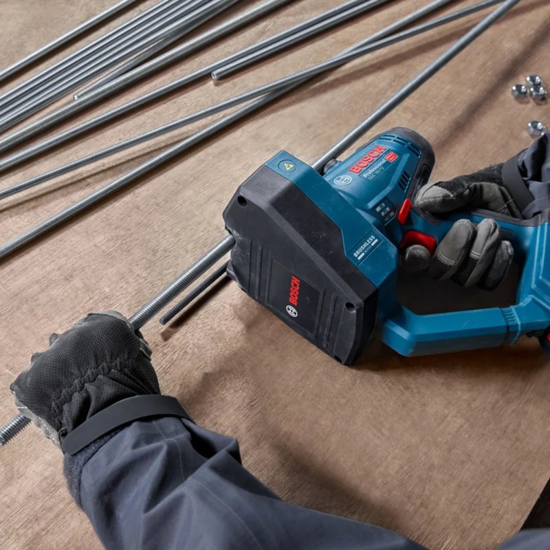 Bosch GGC 18V-12 Professional Akku Gewindestangenschneider 18 V M12 + 2x Akku 4,0 Ah + Ladegerät
