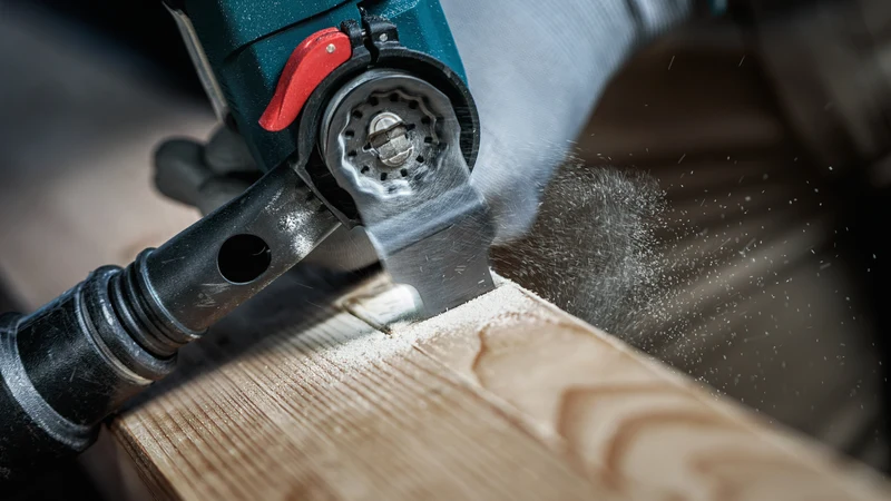 Bosch Tauchsägeblatt AIZ 32 EPC (Starlock, HCS, Curved-Tec, Zum Schneiden von Weichholz, 32 x 50 mm)