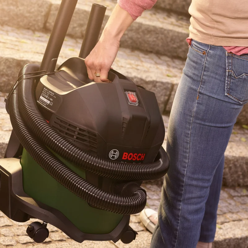 Bosch UniversalVac 15 Nass- und Trockensauger 1000 Watt 15 Liter ( 06033D1100 )