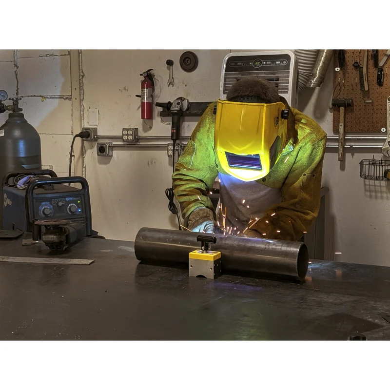 MagSquare 600 - 607 lb Max. Sollbruchstelle, umschaltbarer Magnetwinkel, hält flache und runde Stahlplatten - 8100106