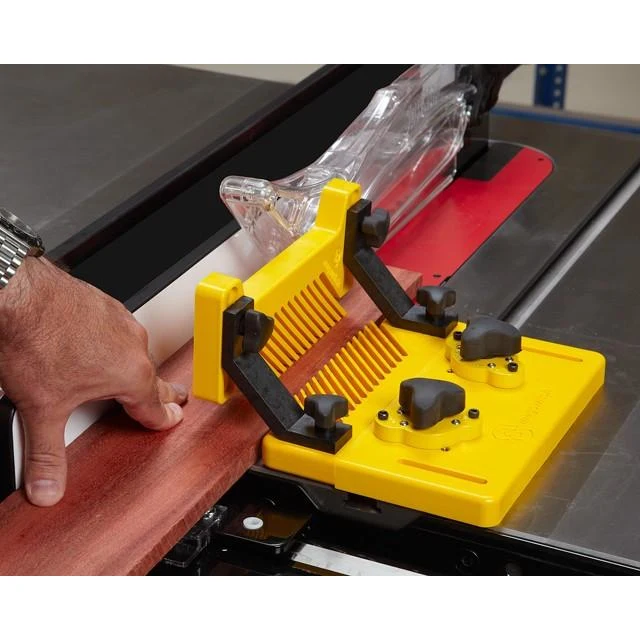 Magswitch Vertical Featherboard W / Risers - 8110178