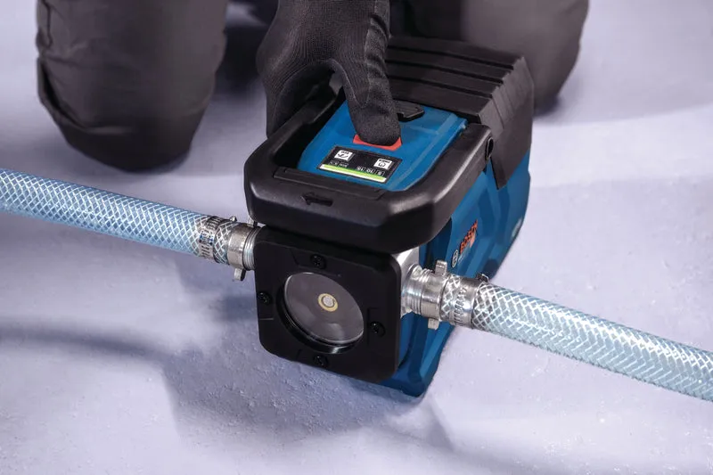 Bosch Akku-Förderpumpe GTP 18V-28 (Durchflussmenge: 2800 l/h, Anschlussgewinde: G 3/4", ohne Akku)