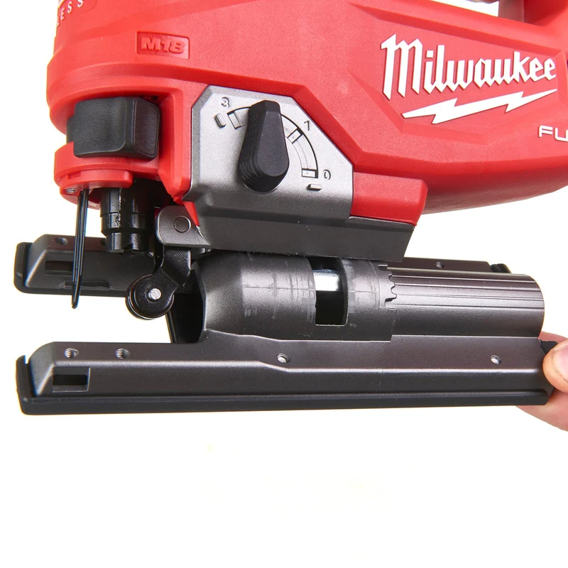 Milwaukee M18 FJS-0X Akku-Bügelgriffstichsäge (FUEL™, bis zu 32 m in 19 mm OSB, 5-stufige Pendelbewegung, ohne Akku in HD-Box)