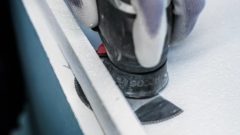 Bosch PRO Segmentsägeblatt ACZ 100 SWB (Starlock, für Dachfilz, Mineralwolle, PS, Teppich, 100 mm)