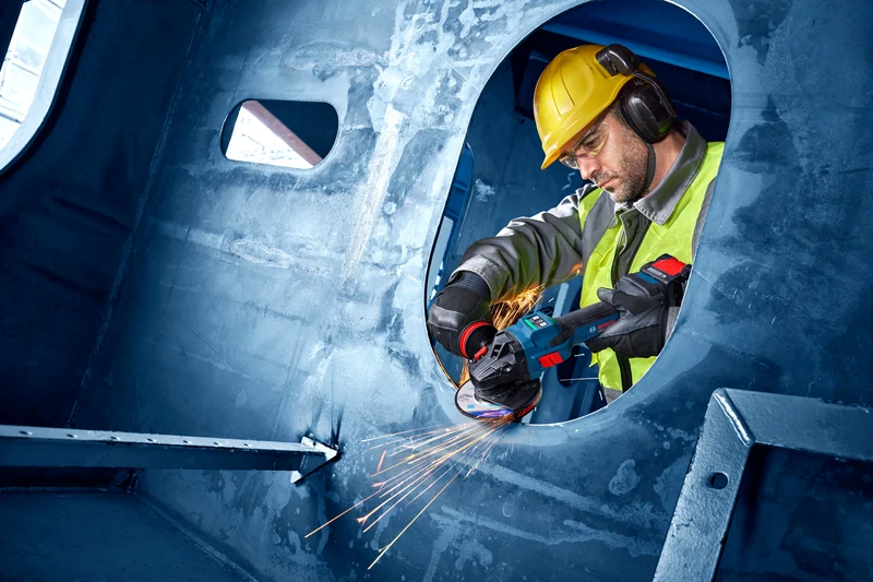 Bosch EXPERT Akku-Winkelschleifer EXWS18V-15S (Scheiben-Ø: 125 mm, Drehzahl: 11000 U/min, inkl. 2 x 8,0 Ah Akku in L-BOXX 162)