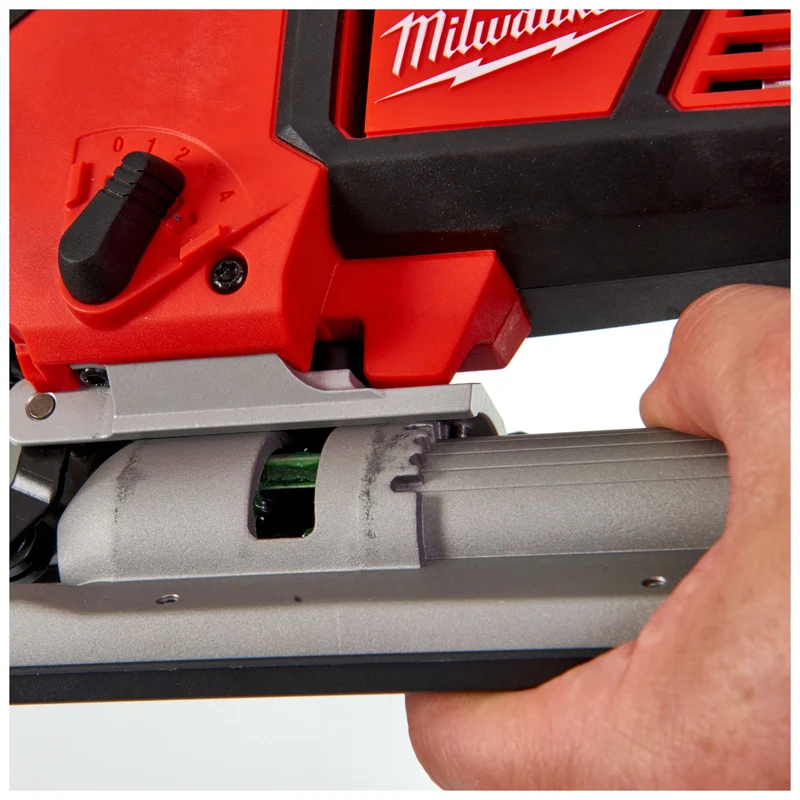 Milwaukee Akku-Stichsäge M18 BJS-0 (Max. Schnittleistung Holz: 135 mm, Hubzahl: 0 - 2.800 min-1, Pendelhub, ohne Akku)