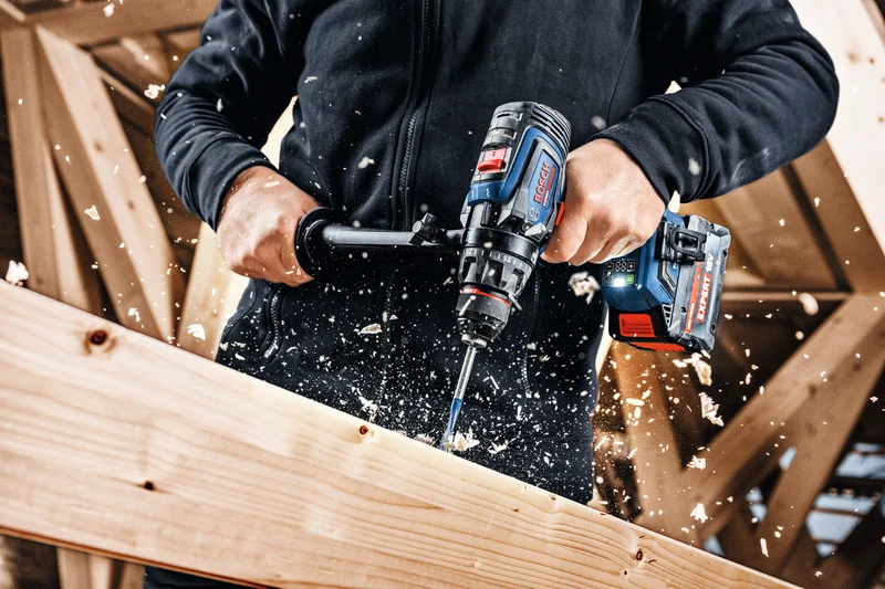 Bosch EXPERT Akku-Bohrschrauber EXSR18V-150 (Drehmoment: 150 Nm, 13 mm Bohrfutter, inkl. 2 x 8,0 Ah Akku in L-BOXX 136)