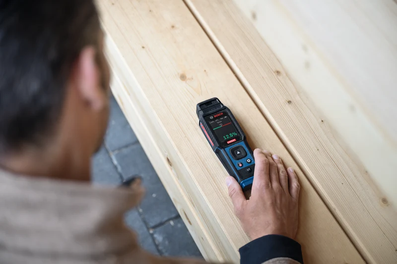 Bosch EXPERT Materialfeuchtigkeitsmesser EXMM3-17 (3 Sensoren: Pin, Pad, Thermo-Hygrometer, Automatischer Selbsttest, inkl. Batterien in Tasche)