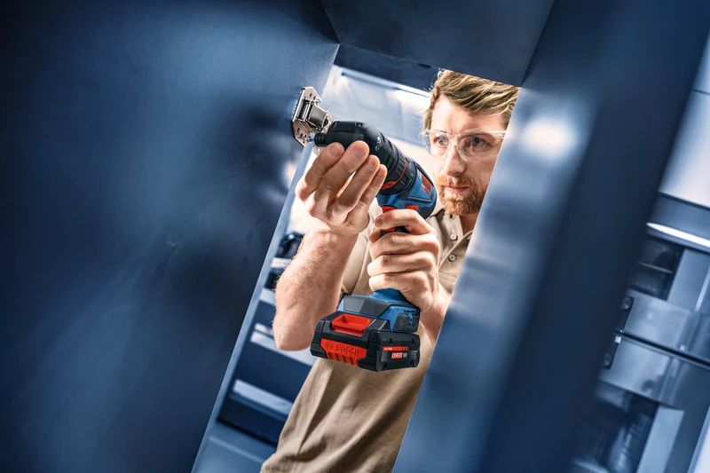 Bosch EXPERT Akku-Bohrschrauber EXSR18V-90FC (inkl. 3x FlexiClick Aufsatz, Drehmoment: 36/65 Nm, ohne Akku in L-BOXX 136)