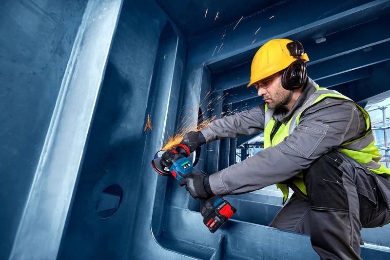 Bosch EXPERT Akku-Winkelschleifer EXWS18V-15S (Scheiben-Ø: 125 mm, Drehzahl: 11000 U/min, ohne Akku in L-BOXX 162)