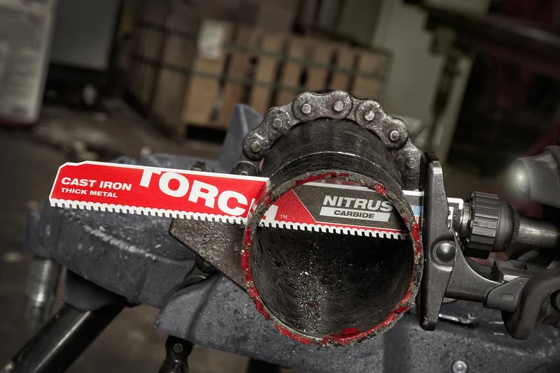 Milwaukee Säbelsägeblatt 230 mm mit 8 TPI für Metall (TORCH mit NITRUS Carbide HM Verzahnung)