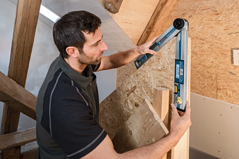 Bosch Winkelmesser GAM 220 MF (Schenkellänge: 40 cm, Messbereich: 0° - 220°, Ermittlung von Gehrungswinkeln)