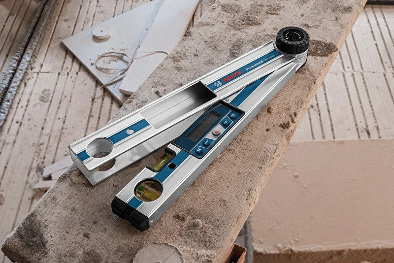 Bosch Winkelmesser GAM 220 MF (Schenkellänge: 40 cm, Messbereich: 0° - 220°, Ermittlung von Gehrungswinkeln)