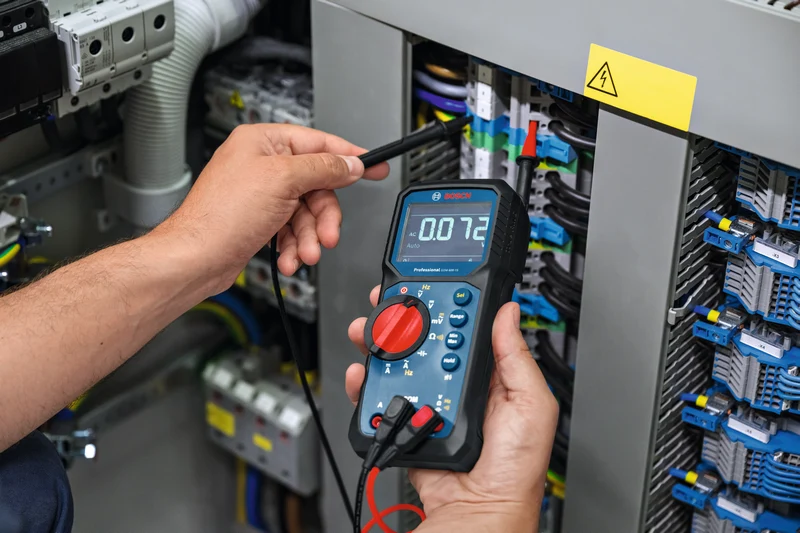 Bosch Professional GDM 600-15 + MH 1 Multimeter (0601077301)
