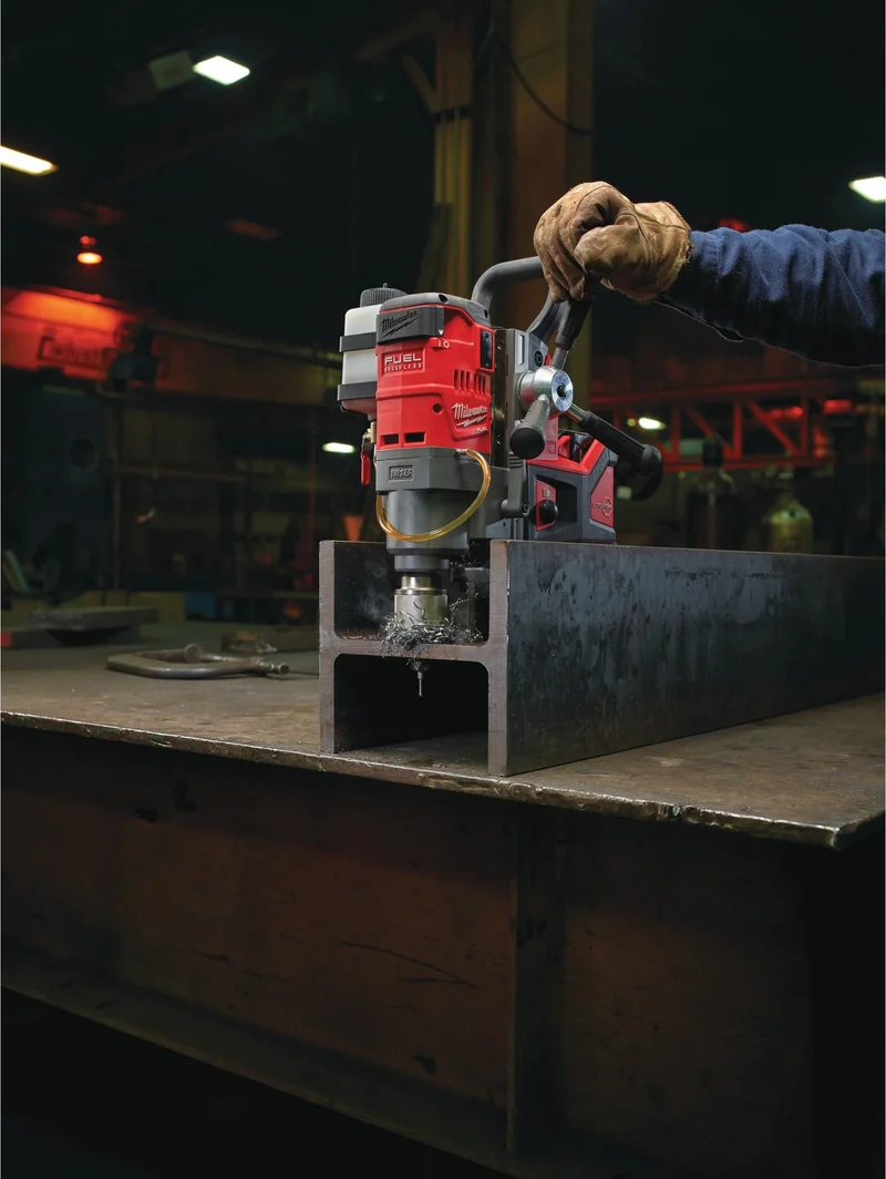 Milwaukee M18 FMDP-0C FUEL Akku-Magnetkernbohrmaschine (ohne Akku/Lader im Transportkoffer)