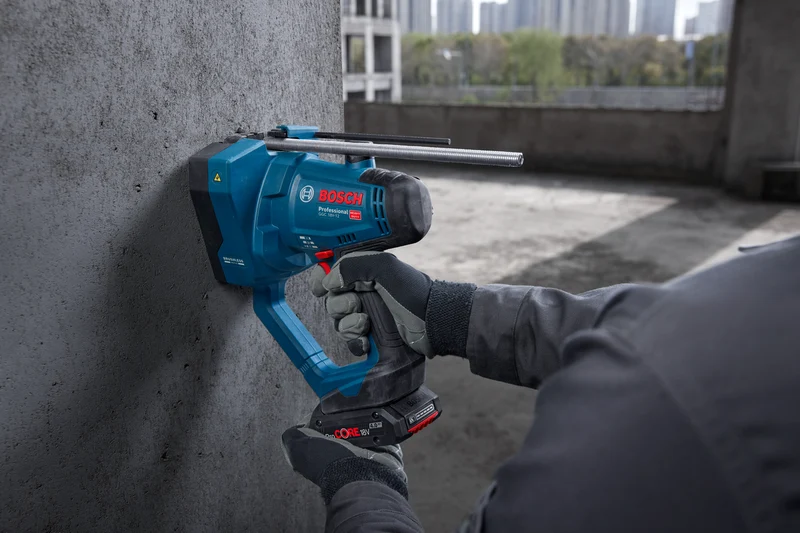 Bosch Akku-Gewindestangenschneider GGC 18V-12 (Schnittkapazität: M6 - M12, Solo, in L-BOXX 162)