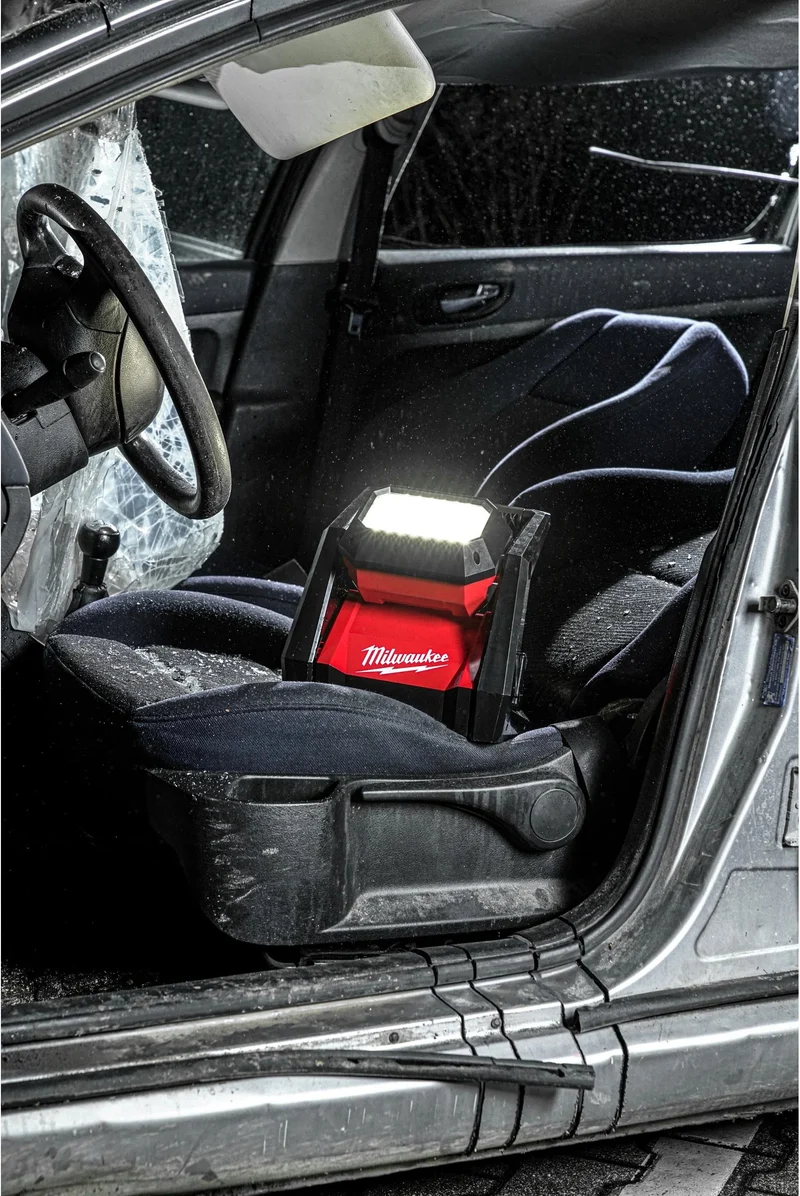 Milwaukee M18 HOAL-0 Hybrid-Akku-Flutstrahler 4000 Lumen ohne Akku/Lader (4933478118)