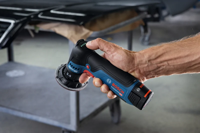 Bosch Akku-Polierer GPO 12V-77 (Solo, inkl. 77 mm Klett-Stützteller & 77 mm Polierschwamm)