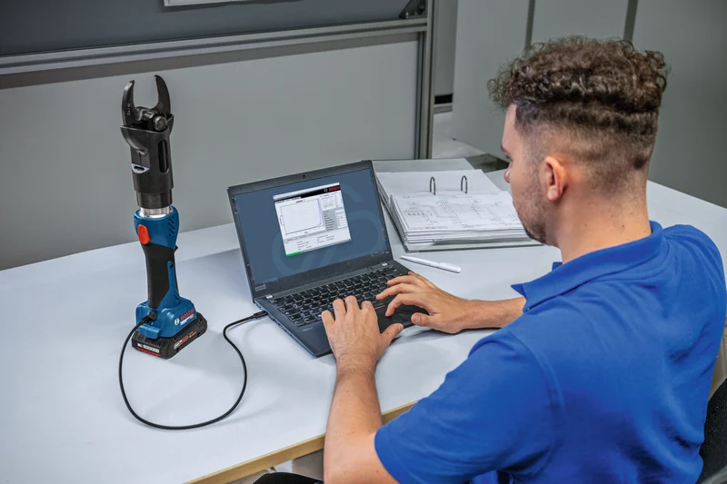 Bosch Professional GKH 18V-50 Akku-Hydraulik-Kabelschere ohne Akku/Lader in XL-Boxx