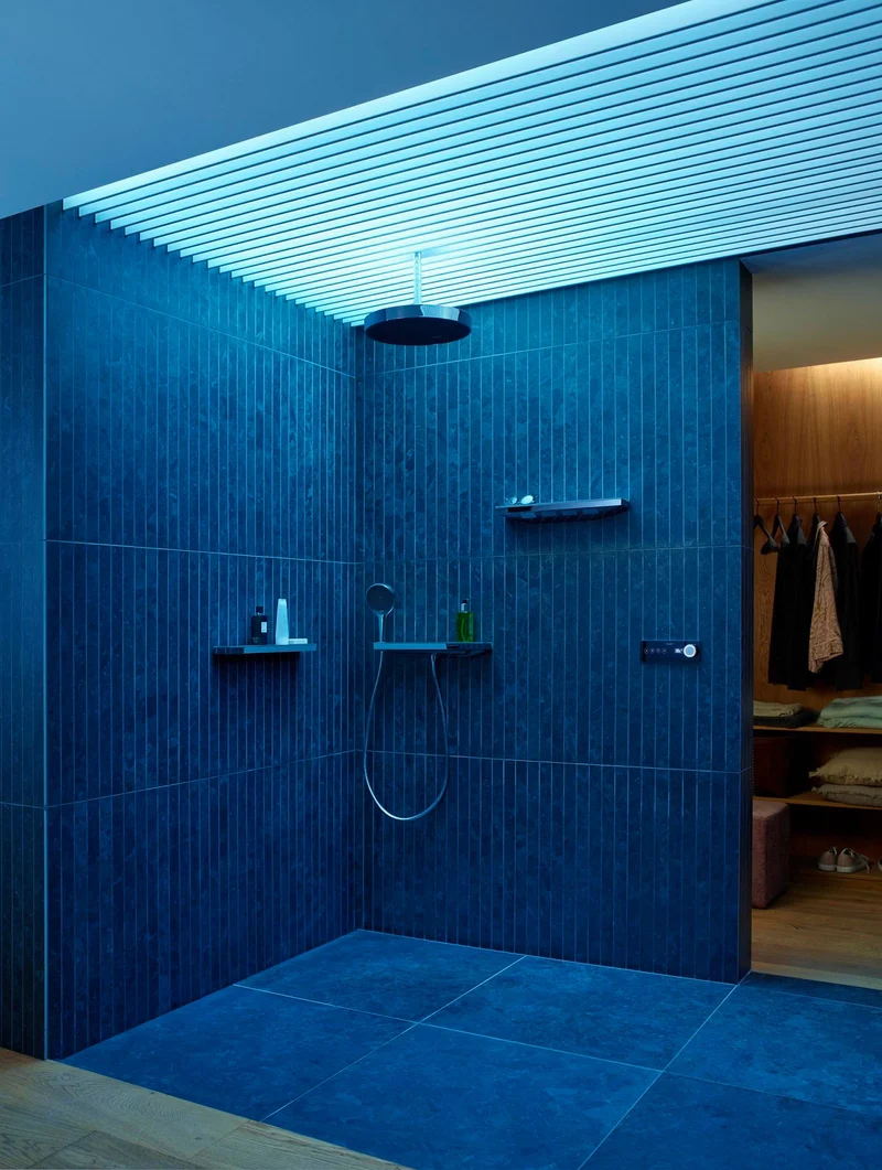 Hansgrohe RainPad Fertigset für 3 Verbraucher – TouchScreen mit LED-Anzeige, schwarz/chrom