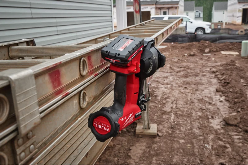Milwaukee M18 FRCN45-302X Fuel Akku-Coil-Nagler (mit Akku/Lader in HD-Box)