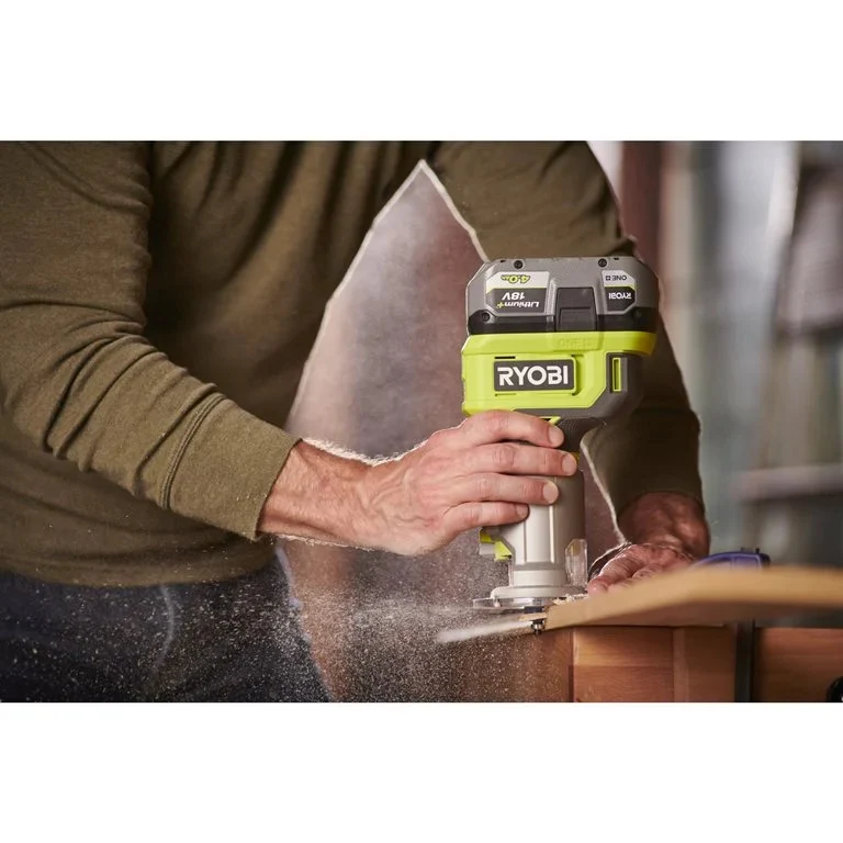RYOBI RTR18-0 Akku-Kantenfräser inkl. 2x Spannzange, Nutfräser ohne Akku/Lader (5133005654)