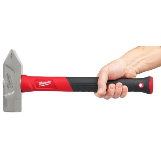 Milwaukee Fäustel lang mit Fiberglaskern (1.81 kg mit Spitzer Schlagfläche)