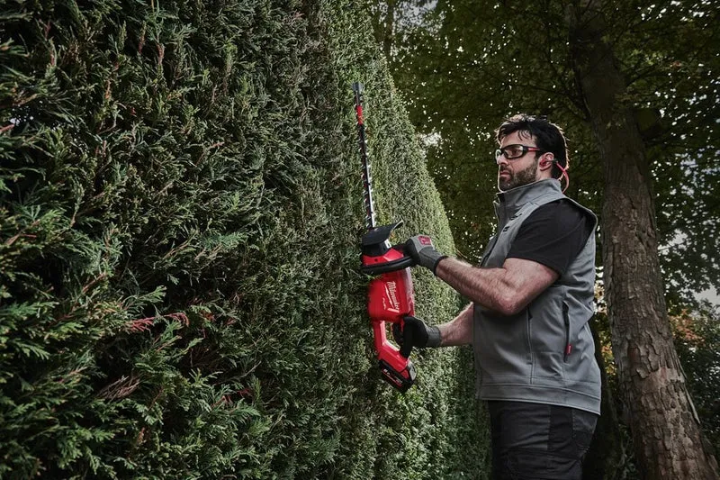 Milwaukee M18 FHET60-0 FUEL Akku-Heckenschere 60 cm Messer ohne Akku/Lader