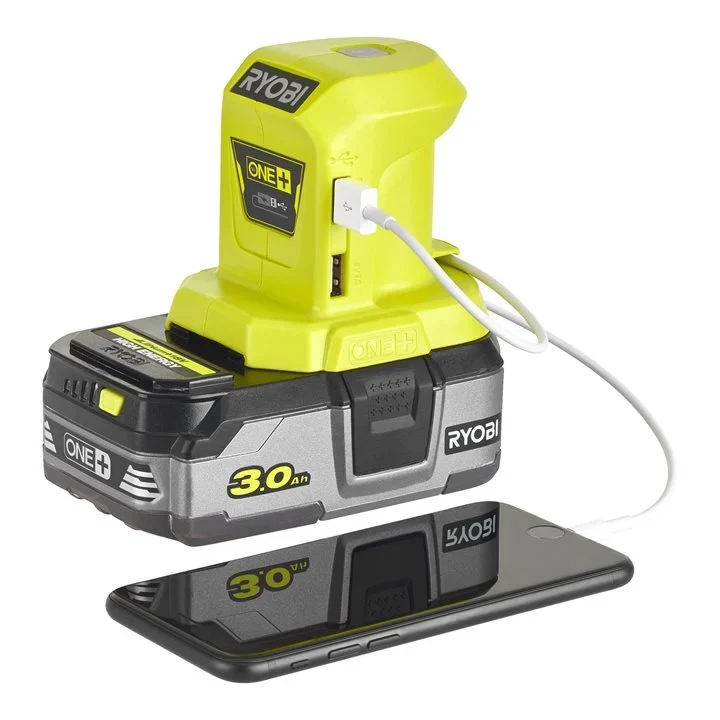 RYOBI R18 USB-0 18V USB-Adapter mit Ladestrom 1.0 A und 2.1 A ohne Akku/Lader im Karton