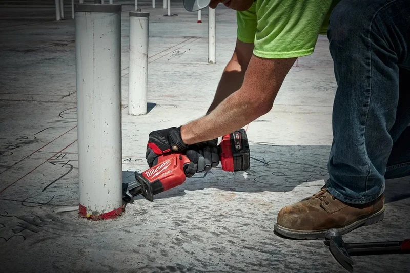 Milwaukee FUEL™ Akku-Kompakt-Säbelsäge M18FHZ-0X