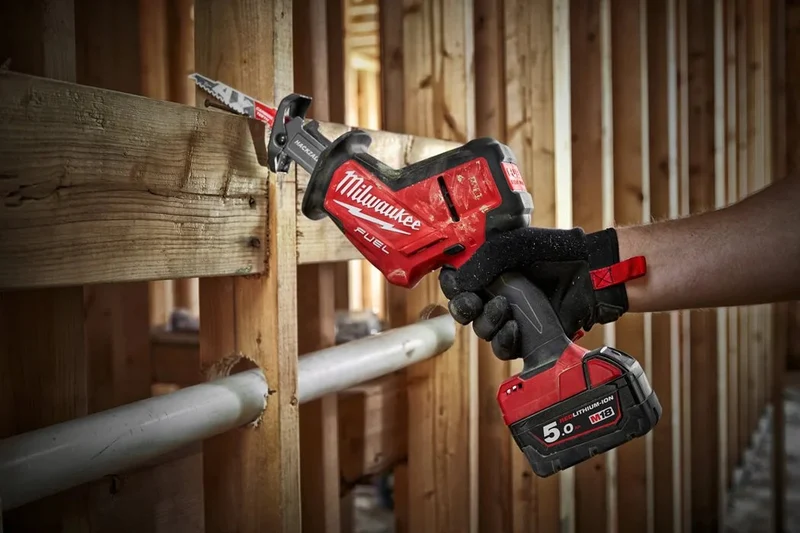 Milwaukee FUEL™ Akku-Kompakt-Säbelsäge M18FHZ-0X