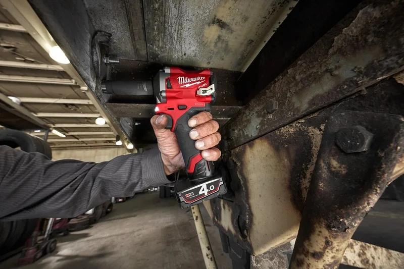 Milwaukee FUEL™ Akku-Schlagschrauber 1/2´´ Vierkant M12FIWF12-0