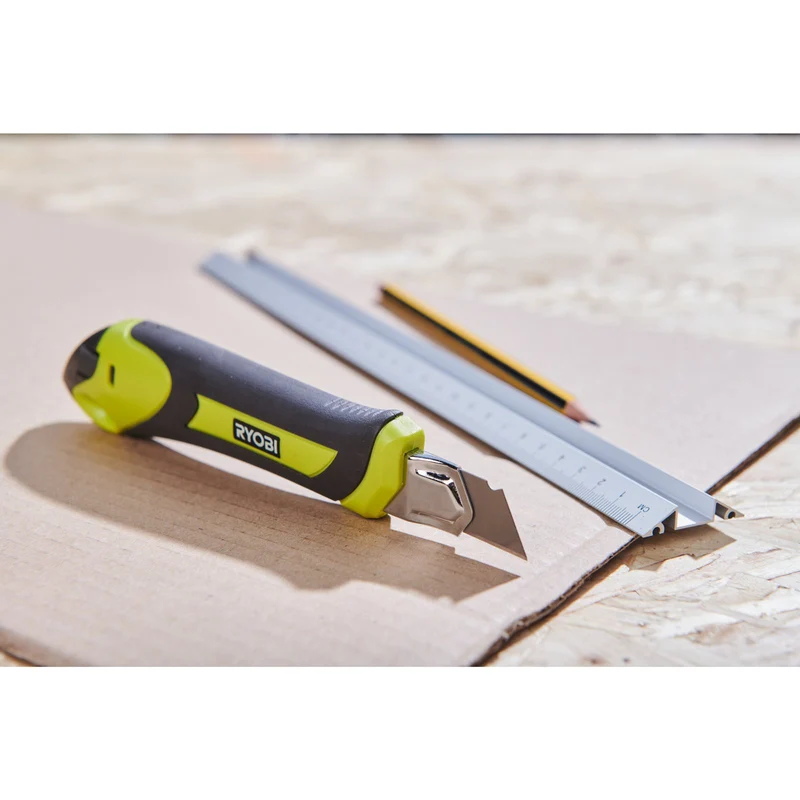 RYOBI Cuttermesser 2K, 18 mm einziehbare Klinge aus Karbonstahl (RSK18, Ergonomisches Design, Klingenverriegelung)