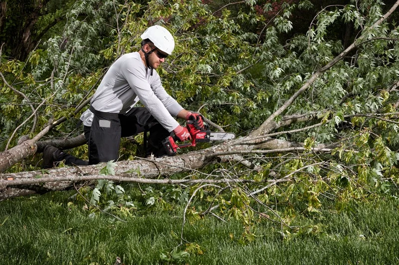 Milwaukee M18 FUEL™ Akku-Astsäge M18FHS20-0