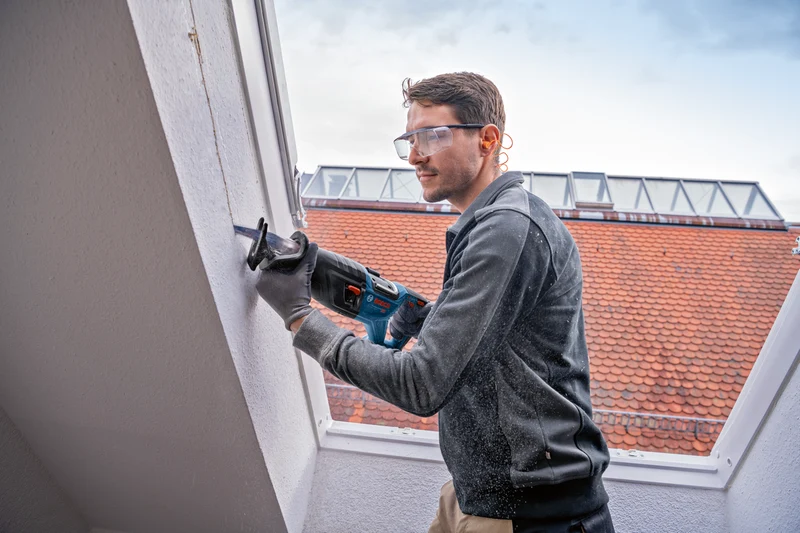 Bosch Professional GSA 18V-28 Akku-Säbelsäge BITURBO ohne Akku/Lader (L-BOXX 238 mit Säbelsägeblatt)
