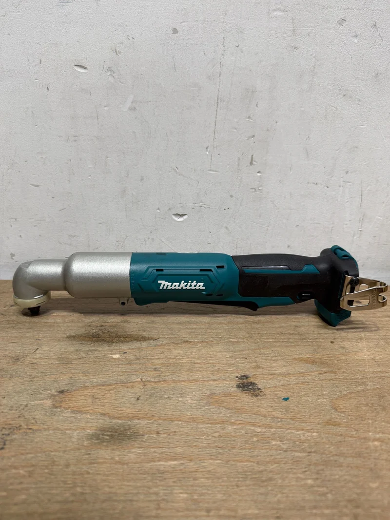Makita TL 065 DZJ Akku Winkelschlagschrauber 12 V 3/8" 60 Nm + Makpac - ohne Akku, ohne Ladegerät - Stark Gebraucht