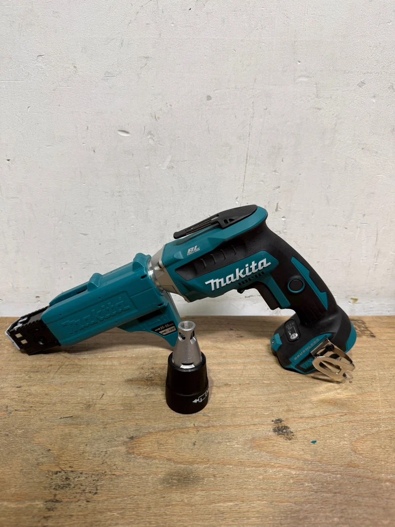 Makita DFS 452 Z Akku Trockenbauschrauber 18 V Brushless Solo - ohne Akku, ohne Ladegerät - Leicht Gebraucht