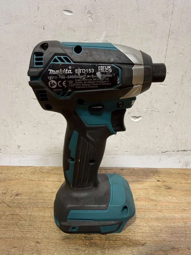 Makita DTD 153 Z Akku Schlagschrauber 18 V 170 Nm 1/4" Brushless Solo - ohne Akku, ohne Ladegerät - Gebraucht