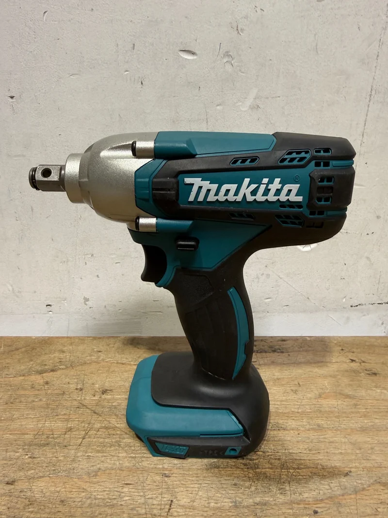 Makita DTW 190 Z Akku Schlagschrauber 18 V 190 Nm 1/2" Solo - ohne Akku, ohne Ladegerät - Neuwertig