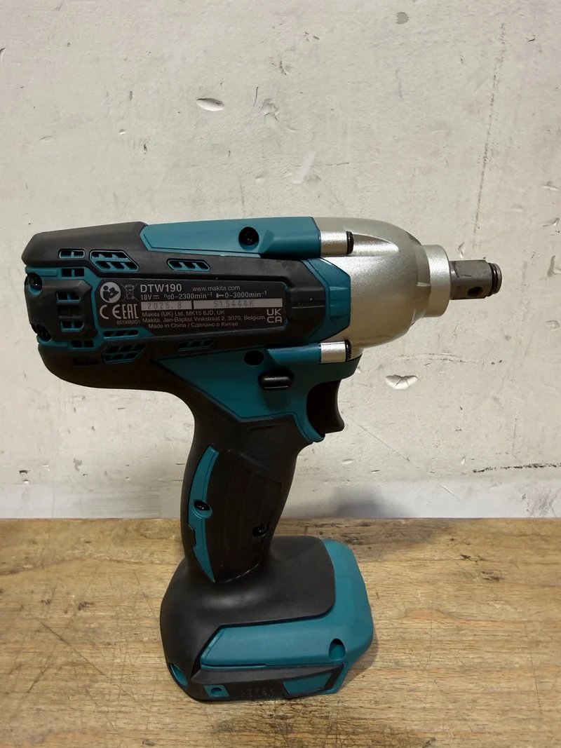 Makita DTW 190 Z Akku Schlagschrauber 18 V 190 Nm 1/2" Solo - ohne Akku, ohne Ladegerät - Neuwertig
