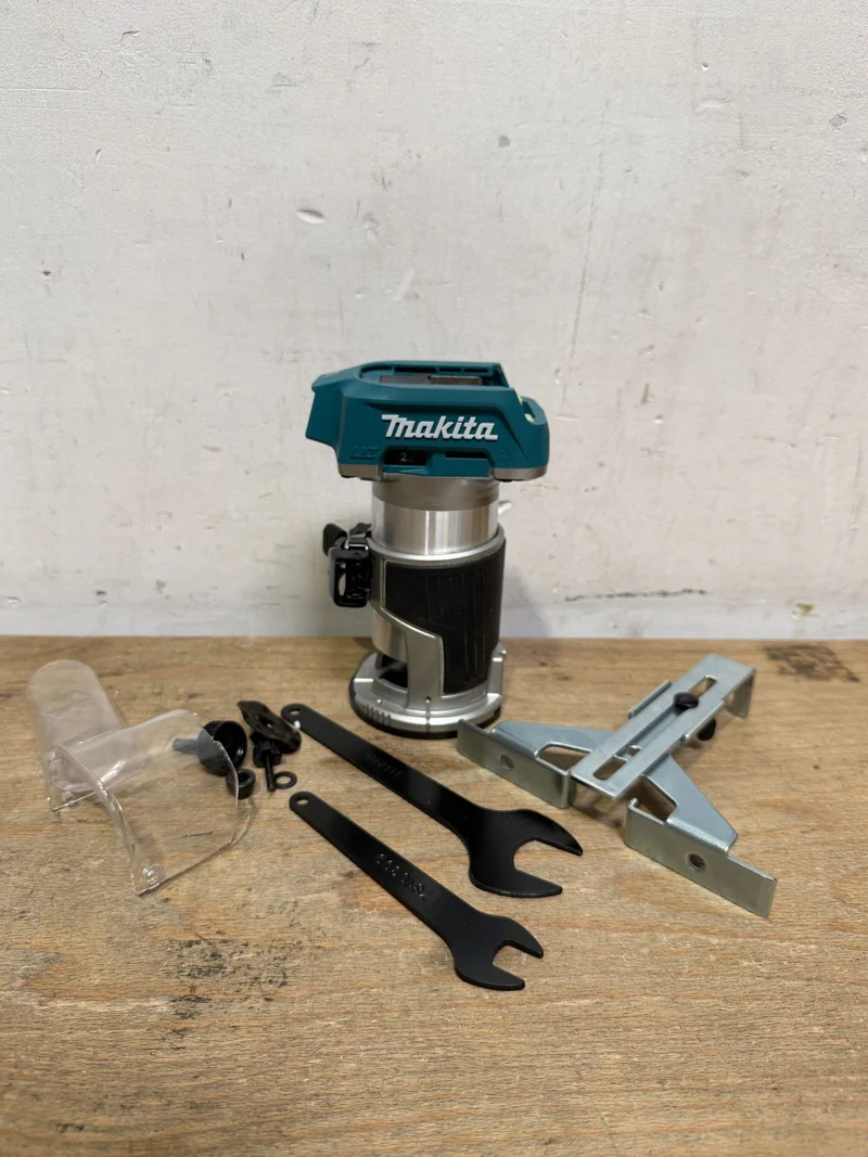 Makita DRT 50 Z Akku Multifunktionsfräse 18 V Brushless Solo - ohne Akku, ohne Ladegerät - Leicht Gebraucht