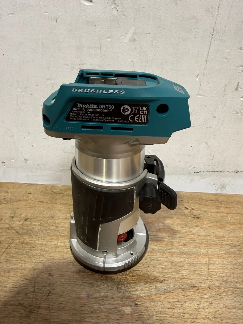 Makita DRT 50 Z Akku Multifunktionsfräse 18 V Brushless Solo - ohne Akku, ohne Ladegerät - Leicht Gebraucht