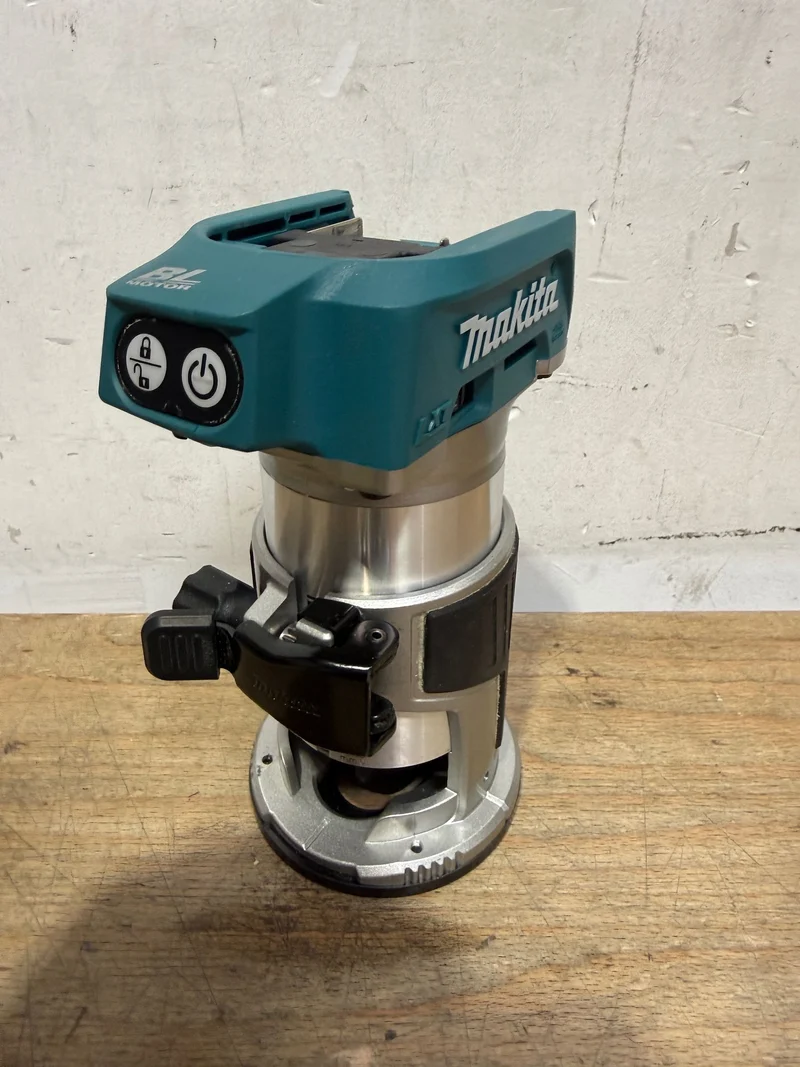 Makita DRT 50 Z Akku Multifunktionsfräse 18 V Brushless Solo - ohne Akku, ohne Ladegerät - Leicht Gebraucht