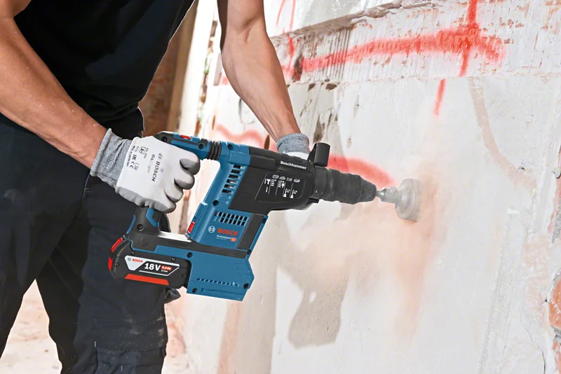 Bosch Professional GBH 18V-26F Akku-Bohrhammer SDS plus 2.6 Joule mit 2x 6.0 Ah Akku und Lader in L-Boxx 136